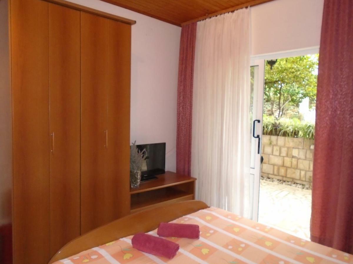 Apartments Sveti Anton Orebić Exterior foto